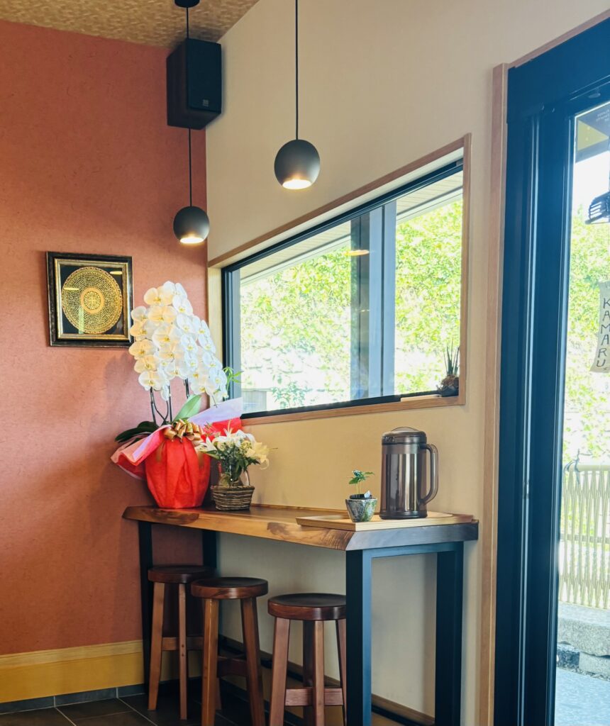 和喫茶　かまるさんのお店